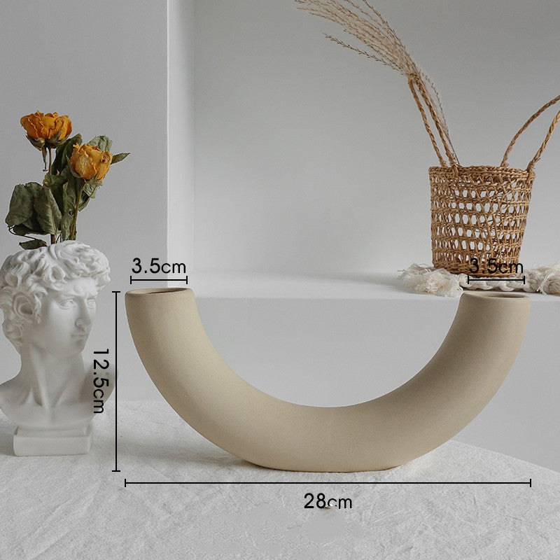 Minimalist Ceramic Vase – Nordic Style Dried Flower Vase for Home, Office & Living Room Decor