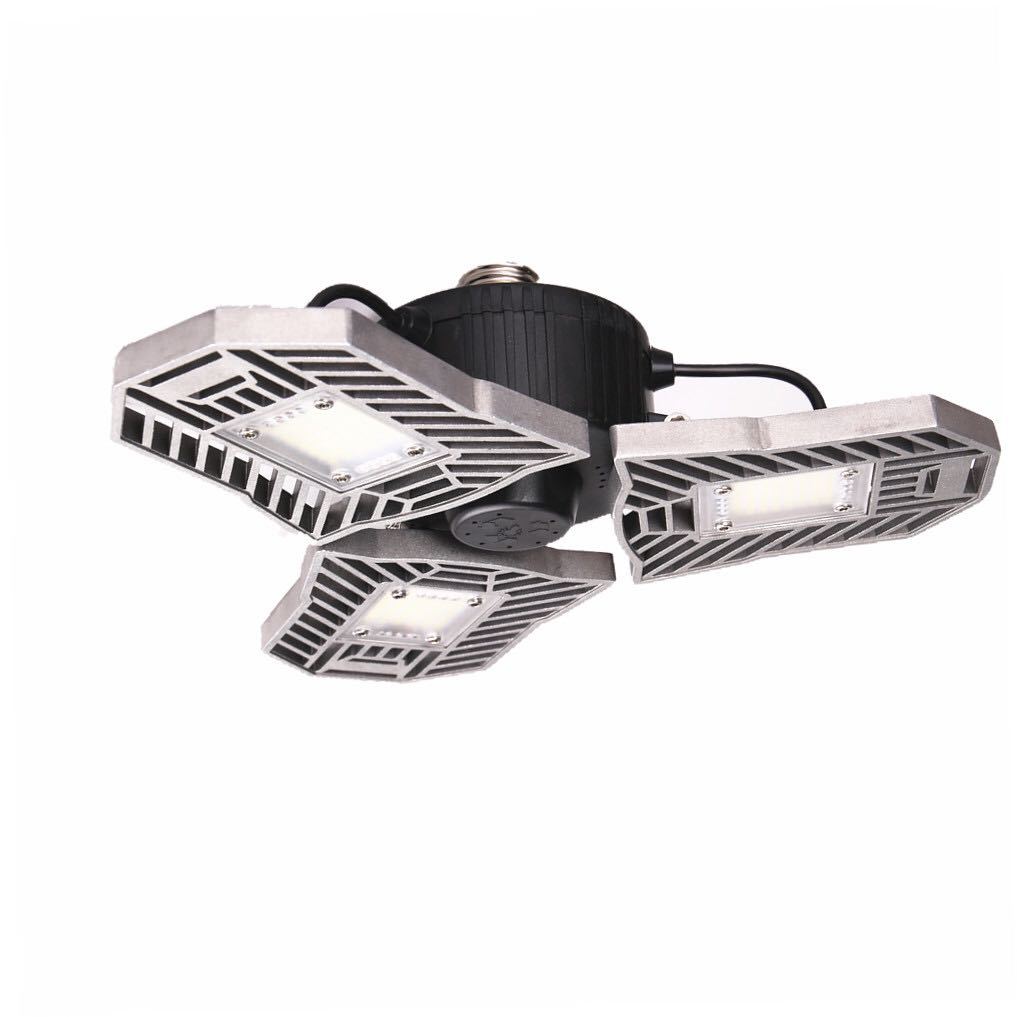 Adjustable Deformable LED Garage Light – 60W Ultra-Bright Ceiling Lamp for Workshop, Basement & Warehouse