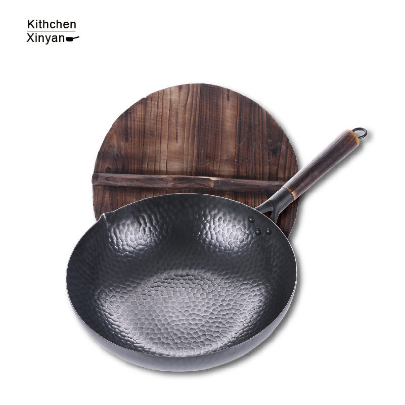 Handmade Traditional Iron Wok with Wooden Handle – Non-Coated High-Temperature Pan for Healthy Cooking