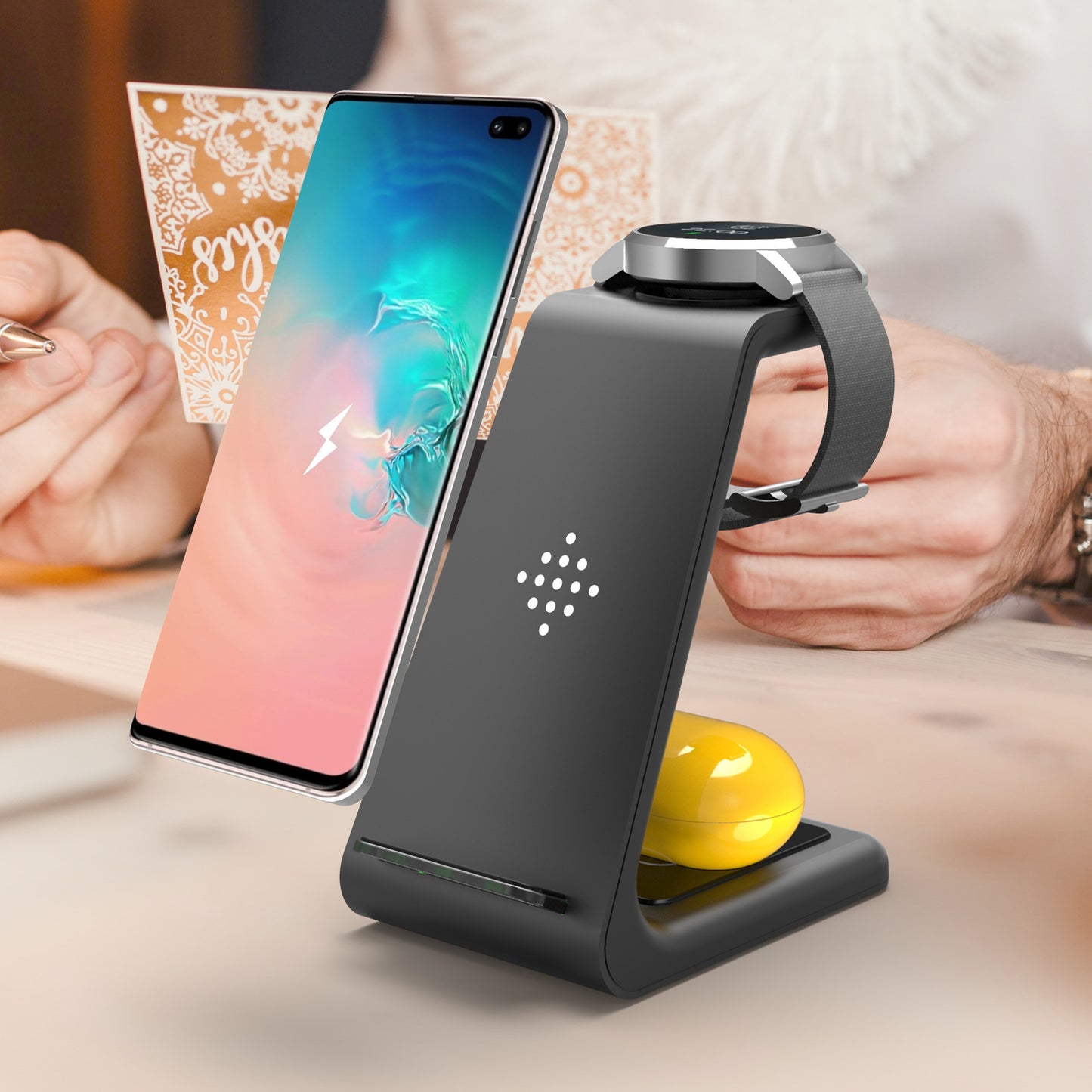 3-in-1 Fast Wireless Charging Station – Magnetic Quick Charge Dock for iPhone, AirPods & Apple Watch